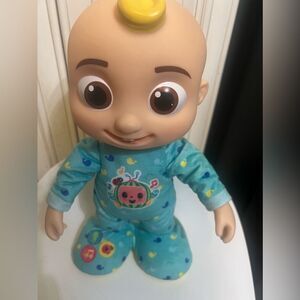 Cocomelon Dancing JJ Feature Doll 14” Learn to Dance with JJ Lights & Sounds